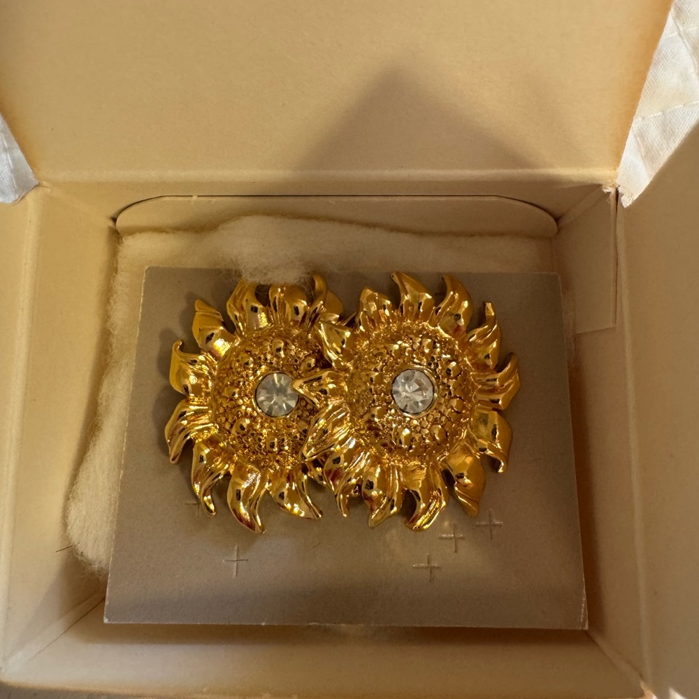 Avon Vintage Gold Sunflower Brooches with Crystal Center